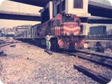 Compare com essa foto da dcada de 1980. Ao lado do trem, o membro da AFTR Edsson Vander