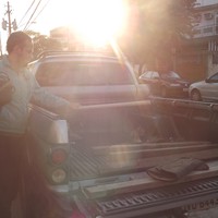 Embarcando o Ferreocar em Piedade, para testes em Rio Bonito