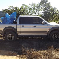 Desembarcando o Ferreocar para os testes em Rio Bonito